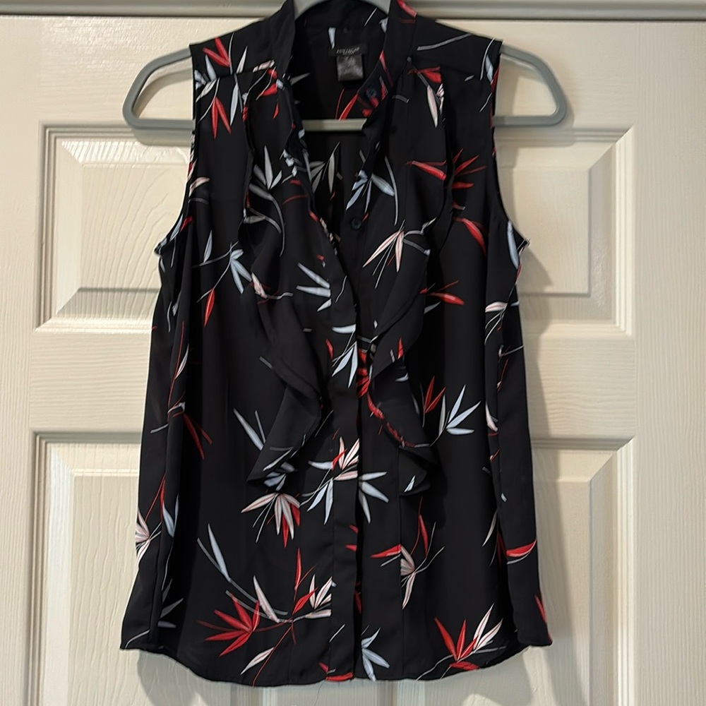 🌴🌴 Ann Taylor factory sleeveless ruffled blouse